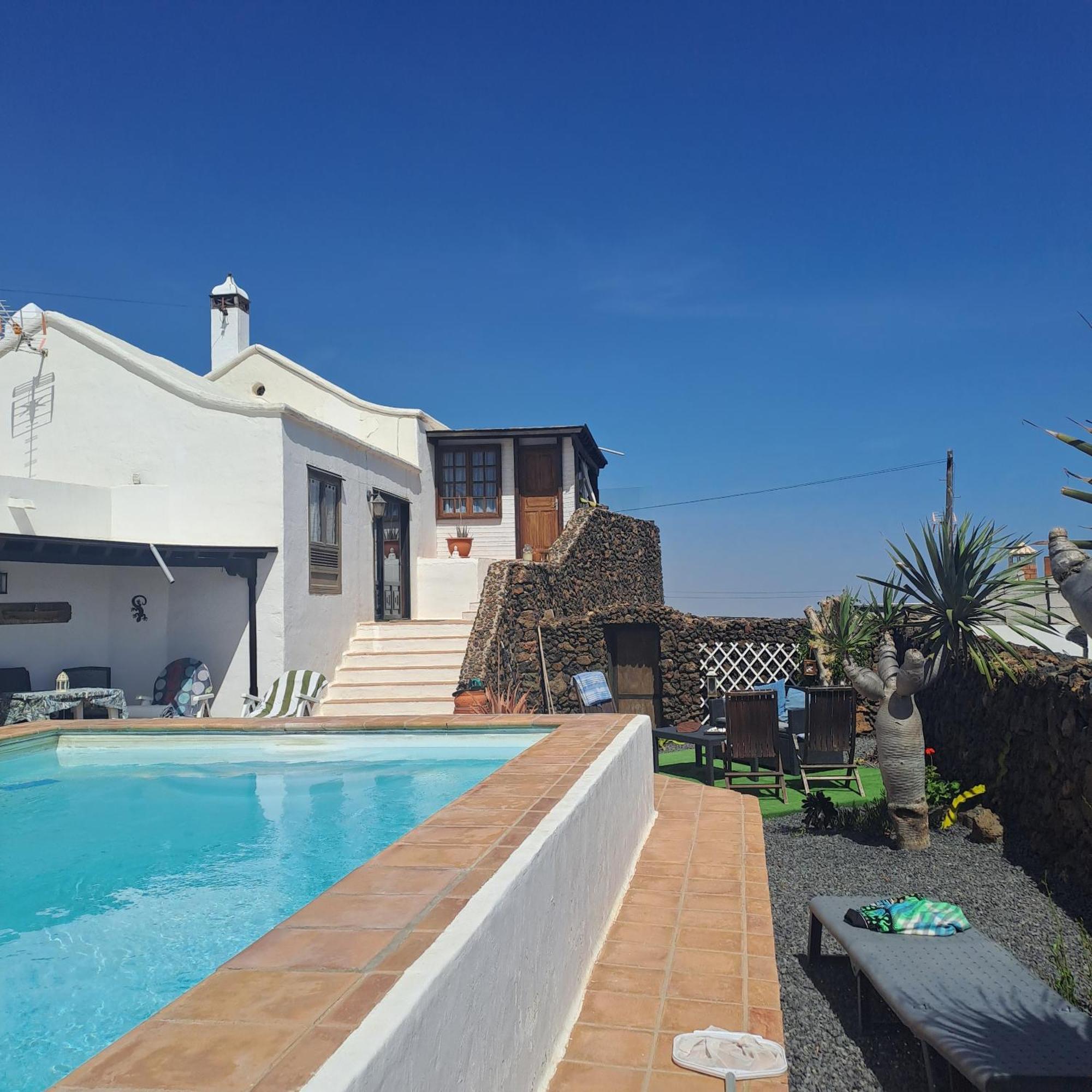 Bed and Breakfast Tipica Lanzarote House Only Adults Tías Exterior foto